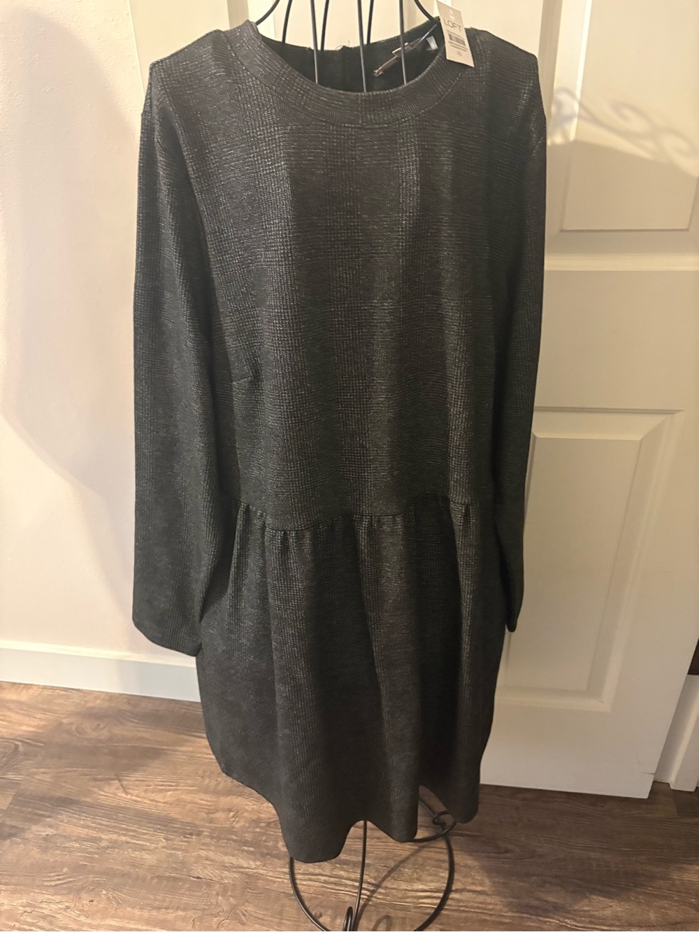 LOFT Black Long-Sleeve Textured Drop-Waist Dress